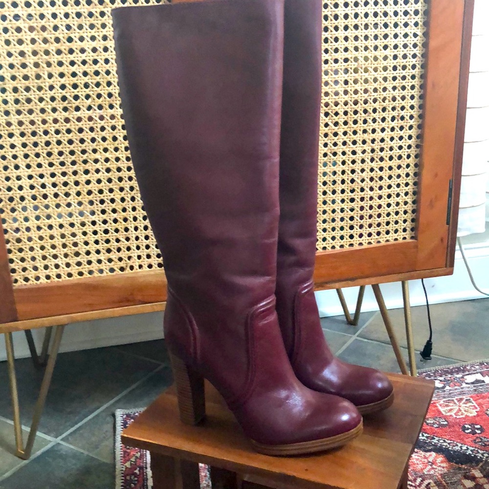 Beautiful Michael Kors Boots